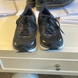Hoka Clifton 8 women’s 7 used